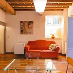 Cozy & Quiet 2Br Outside Ztl & 10Min From Center